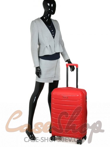 Комплект чемоданов 61303 красный Snowball (Франция)