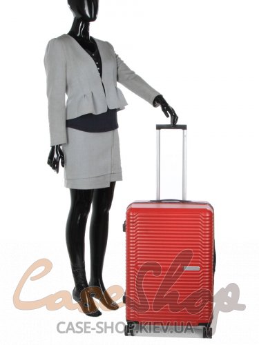 Комплект чемоданов 20603 красный Snowball (Франция)